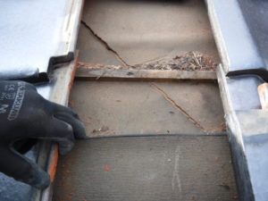 防水ｼｰﾄの劣化　屋根外壁塗装　福島市　