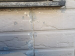 ミサワホーム　外壁塗装　何年　塗膜の剝がれ